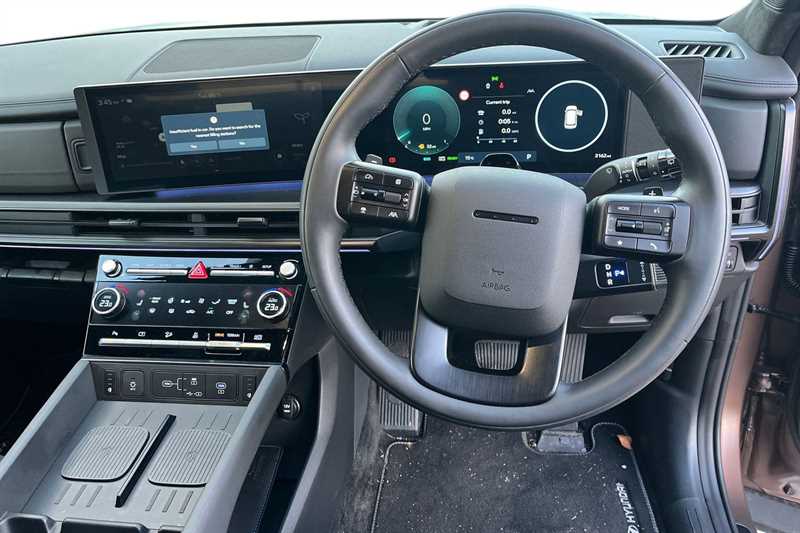 Used Hyundai Santa Fe 2025 for sale - 76475295: Photo 4