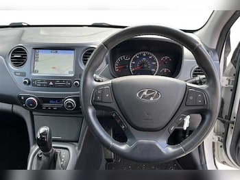 Used Hyundai i10 2018 for sale - 79592363: Photo