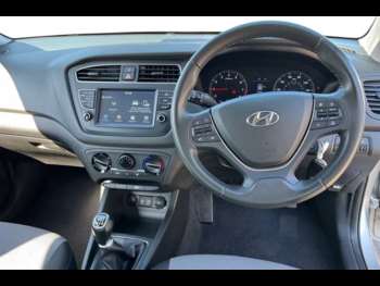 Used Hyundai i20 2019 for sale - 74880443: Photo