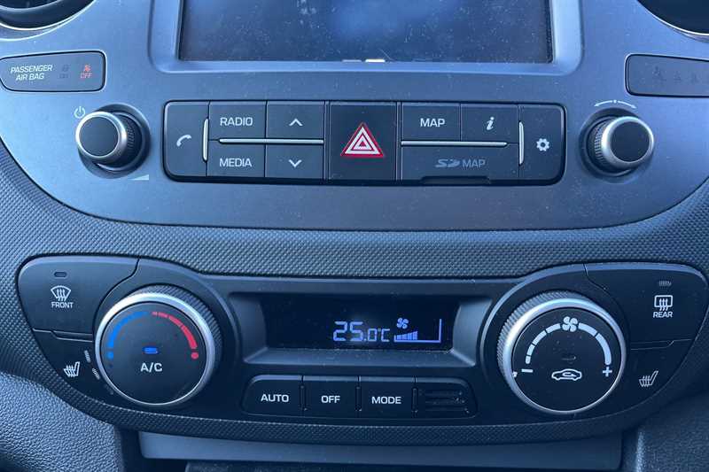 Used Hyundai i10 2018 for sale - 76999863: Photo 19