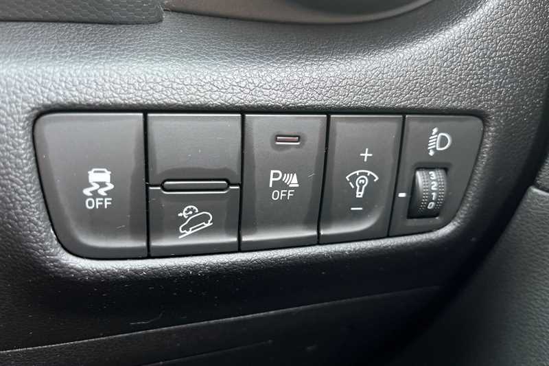 Used Hyundai KONA 2023 for sale - 77972077: Photo 13