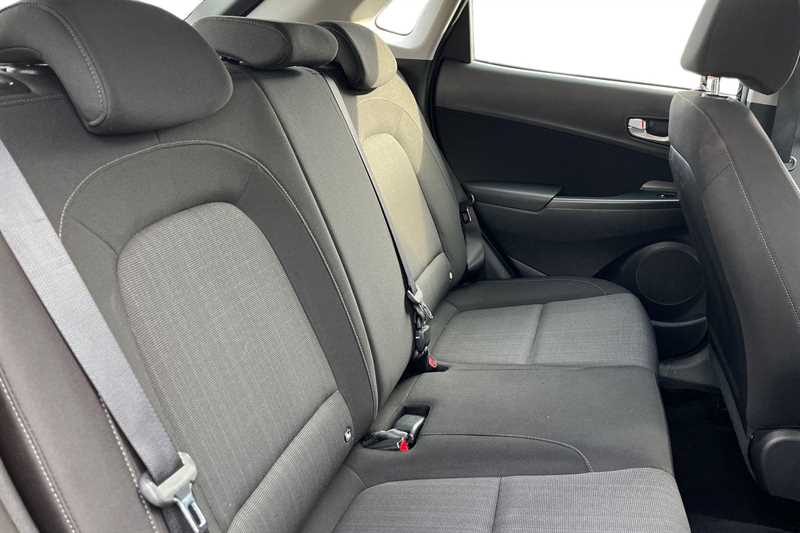 Used Hyundai KONA 2023 for sale - 77972077: Photo 8