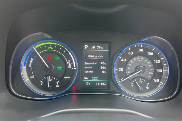 Used Hyundai KONA 2021 for sale - 76217401: Photo 11
