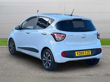 Used Hyundai i10 2019 for sale - 76378614: Photo