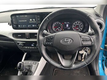 Used Hyundai i10 2022 for sale - 77526423: Photo