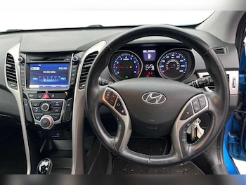 Used Hyundai i30 2016 for sale - 77360743: Photo