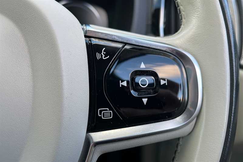 Used Volvo XC60 2021 for sale - 76804366: Photo 14