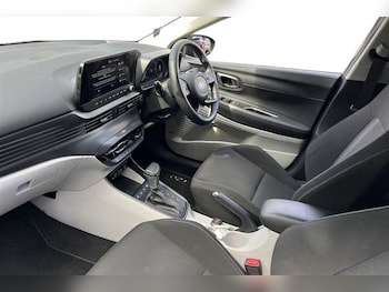 Used Hyundai i20 2025 for sale - 79014343: Photo