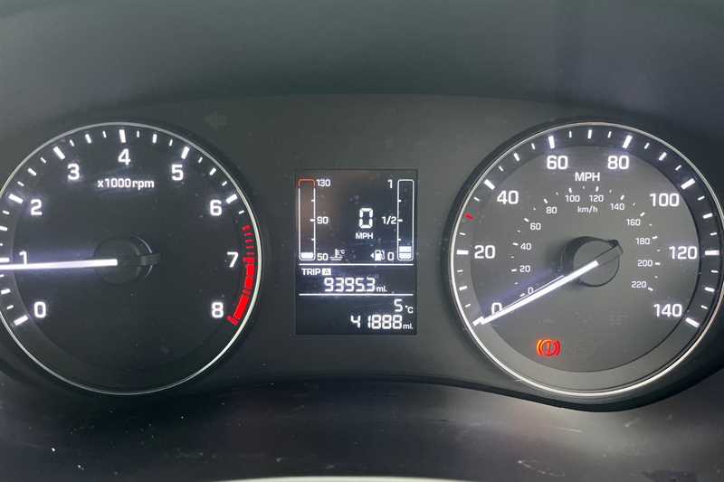 Used Hyundai i20 2018 for sale - 77972059: Photo 11