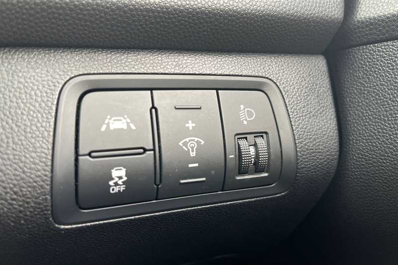 Used Hyundai i20 2018 for sale - 77972059: Photo 13