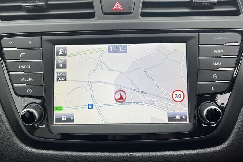 Used Hyundai i20 2018 for sale - 77972059: Photo 18