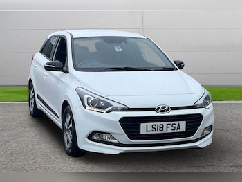 Used Hyundai i20 2018 for sale - 77972059: Photo