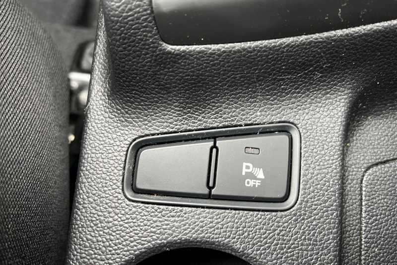 Used Hyundai i20 2018 for sale - 77972059: Photo 24