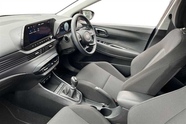 Used Hyundai i20 2025 for sale - 76204082: Photo 2