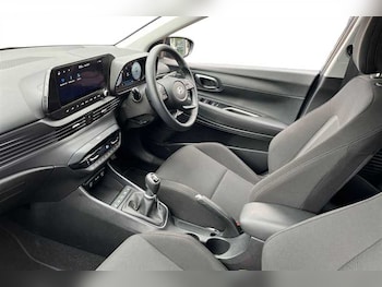 Used Hyundai i20 2025 for sale - 76204082: Photo 2