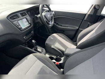 Used Hyundai i20 2019 for sale - 78650612: Photo