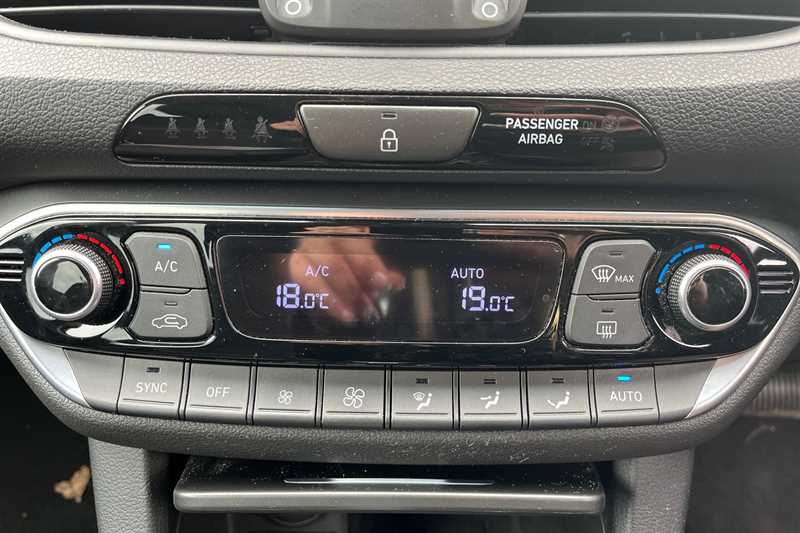 Used Hyundai i30 2023 for sale - 76328451: Photo 18