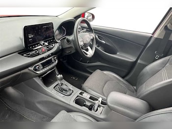 Used Hyundai i30 2023 for sale - 76328451: Photo