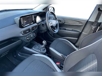 Used Hyundai i10 2025 for sale - 76804375: Photo