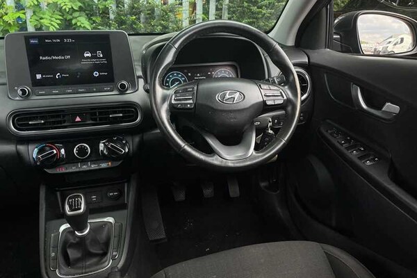 Used Hyundai KONA 2022 for sale - 76251791: Photo 32
