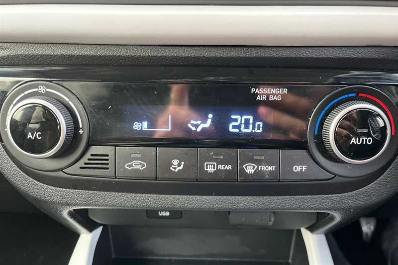 Used Hyundai i10 2022 for sale - 77373249: Photo 22