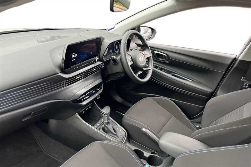 Used Hyundai BAYON 2024 for sale - 76361710: Photo 2