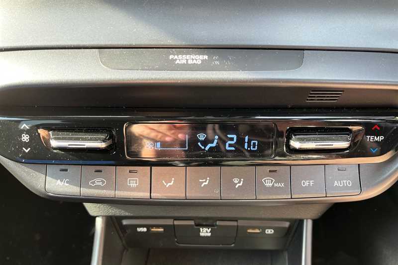 Used Hyundai i20 2023 for sale - 77740254: Photo 19