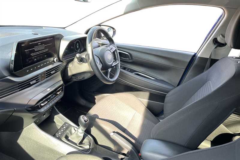 Used Hyundai i20 2023 for sale - 77740254: Photo 2