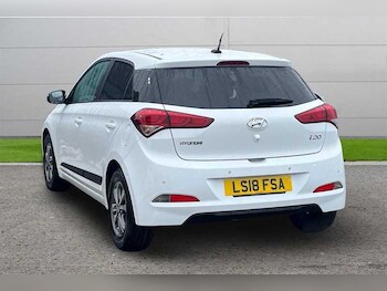 Used Hyundai i20 2018 for sale - 77397518: Photo