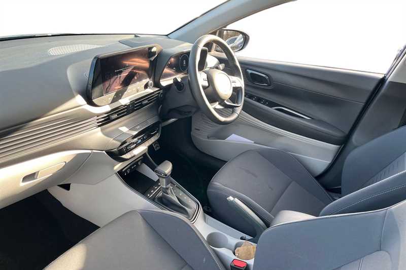 Used Hyundai BAYON 2024 for sale - 77239663: Photo 2