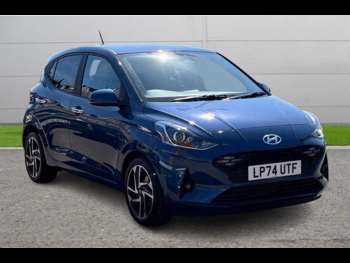 2025 - 1.2 [79] PREMIUM 5DR [NAV]