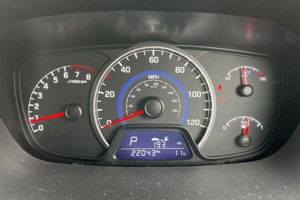 Used Hyundai i10 2016 for sale - 76297709: Photo 11