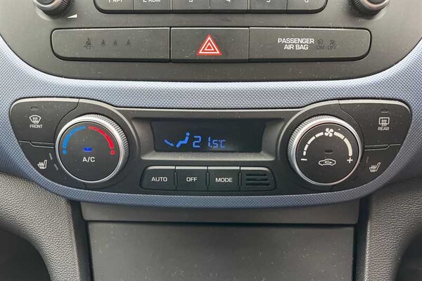 Used Hyundai i10 2016 for sale - 76297709: Photo 19