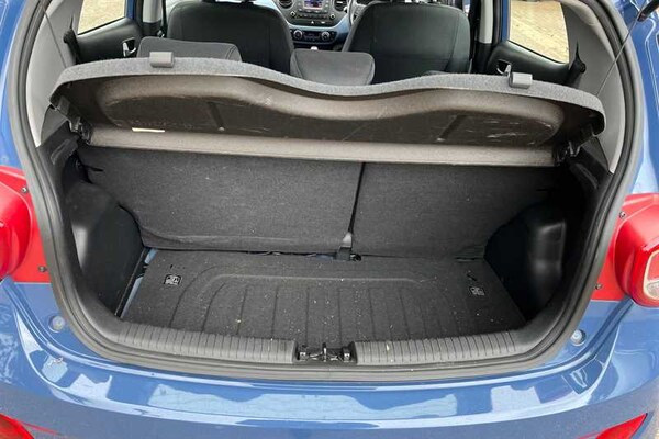 Used Hyundai i10 2016 for sale - 76297709: Photo 20