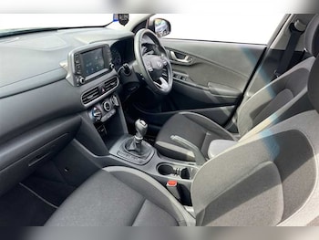 Used Hyundai KONA 2018 for sale - 78059885: Photo