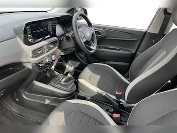 Used Hyundai i10 2024 for sale - 78050804: Photo