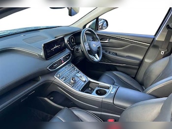 Used Hyundai Santa Fe 2022 for sale - 76745611: Photo