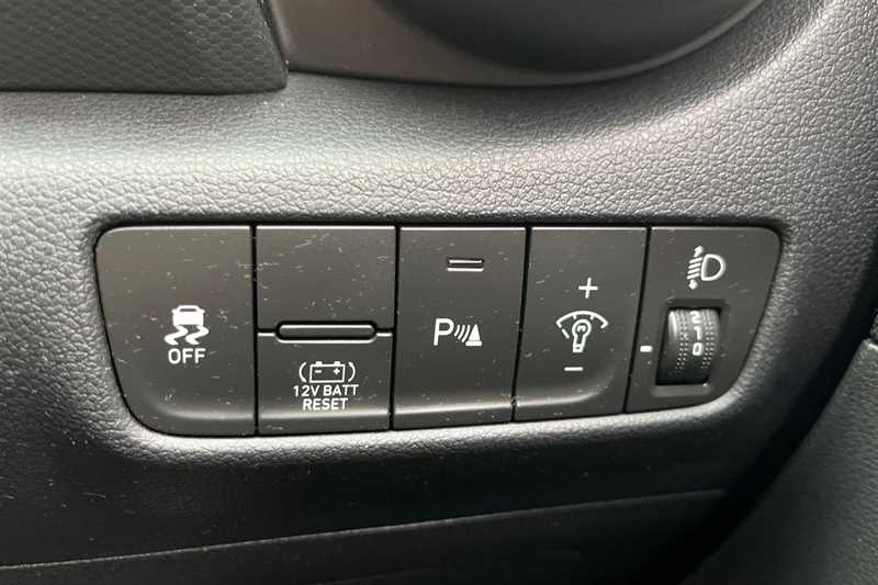 Used Hyundai KONA 2022 for sale - 76125111: Photo 13