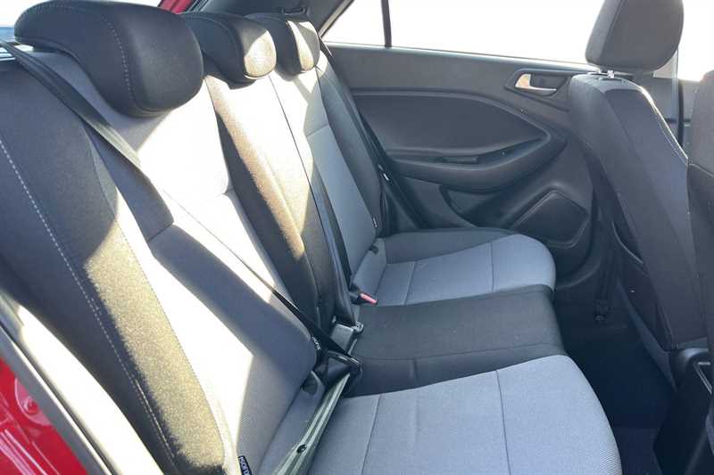 Used Hyundai i20 2020 for sale - 77600620: Photo 8