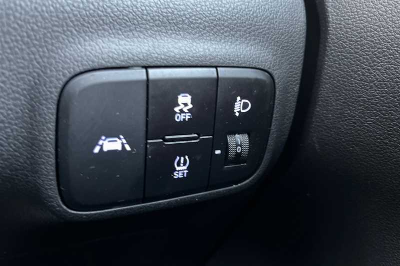 Used Hyundai i10 2021 for sale - 76901704: Photo 13