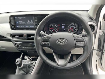 Used Hyundai i10 2022 for sale - 78051476: Photo