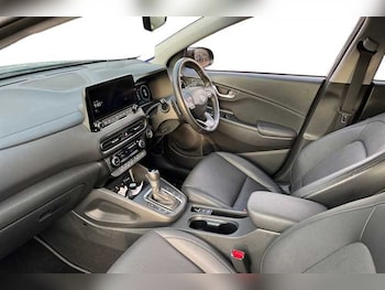 Used Hyundai KONA 2023 for sale - 77164301: Photo