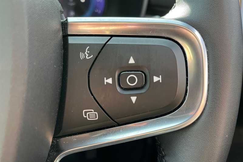 Used Volvo XC40 2022 for sale - 78074603: Photo 13