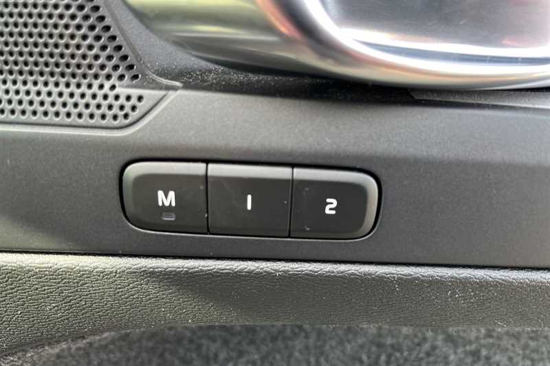 Used Volvo XC40 2022 for sale - 78074603: Photo 25