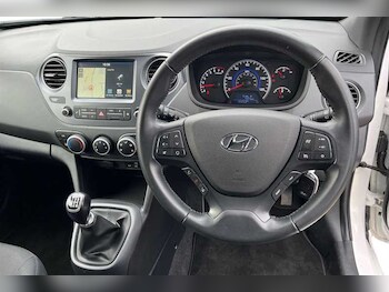 Used Hyundai i10 2019 for sale - 77614851: Photo