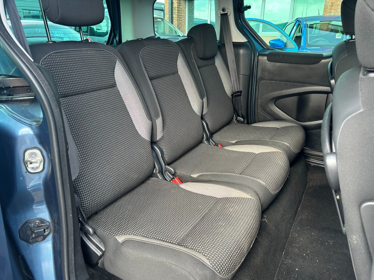 Used Peugeot Partner Tepee 2016 for sale - 78108436: Photo 11