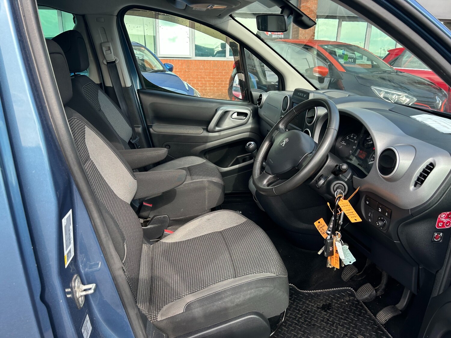 Used Peugeot Partner Tepee 2016 for sale - 78108436: Photo 8