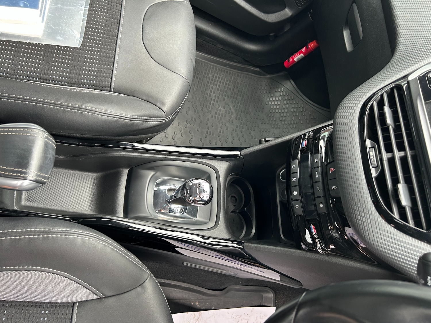 Used Peugeot 2008 2026 for sale - 78121943: Photo 5