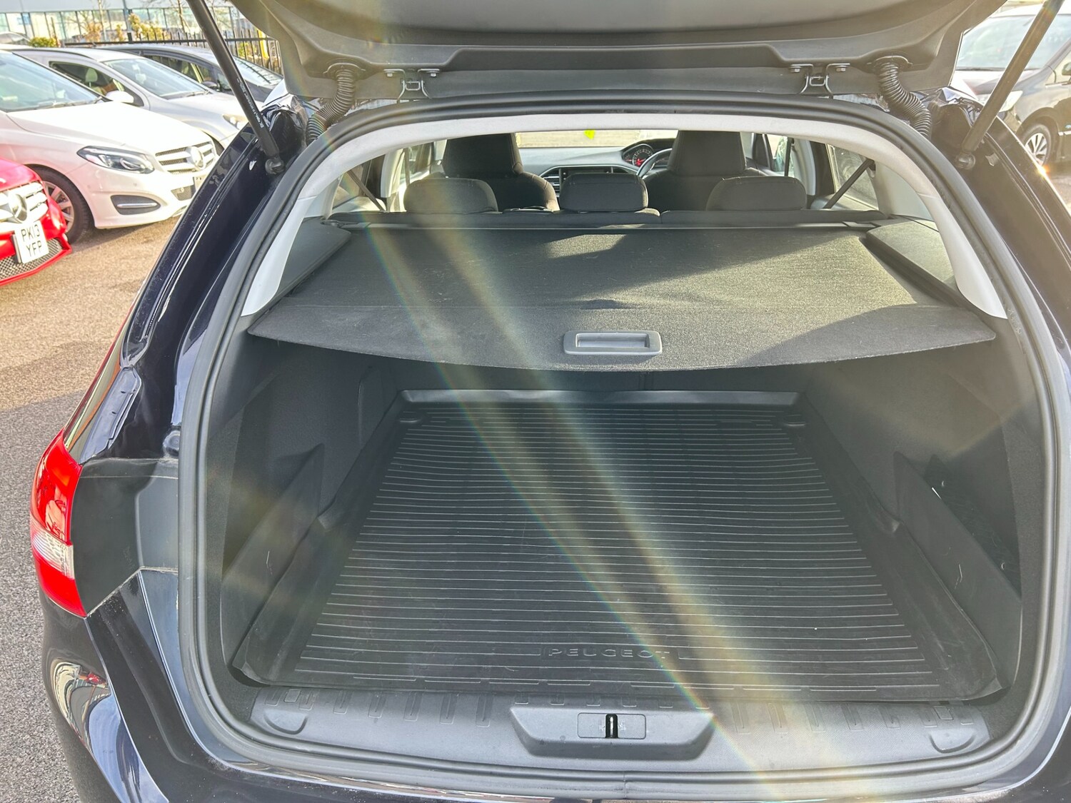 Used Peugeot 308 2017 for sale - 78122312: Photo 11