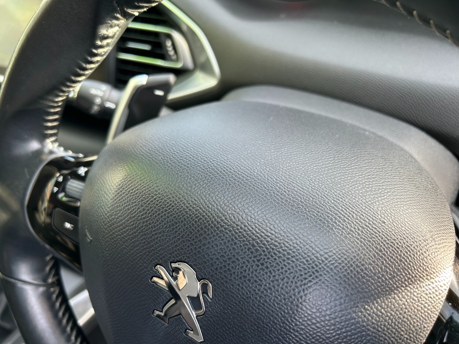 Used Peugeot 308 2017 for sale - 78122312: Photo 19